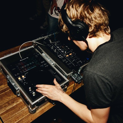 Deep Field Subgenres: Minimal [FREE DOWNLOAD]