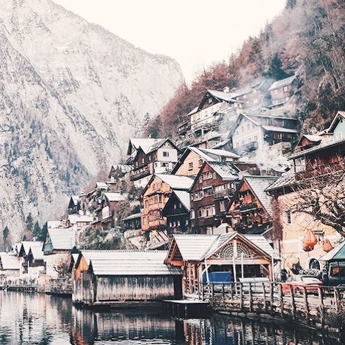 Snowy_Village(Royalty Free Music)