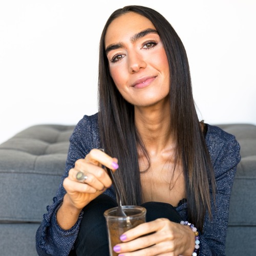 Adapting using Adaptogens: A Next-Level Wellness Strategy for the Millennial Woman with Kiki Athanas