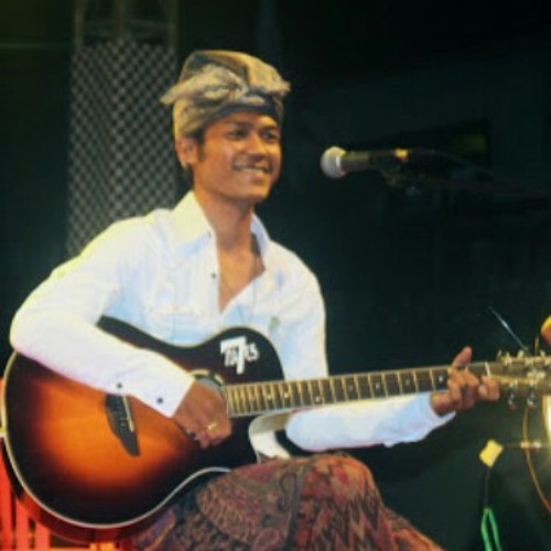 RAJES_N_BAND_-_BIASE_GEN_JE_(OFFICIAL_VIDEO).mp3
