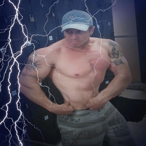 I love alex storm