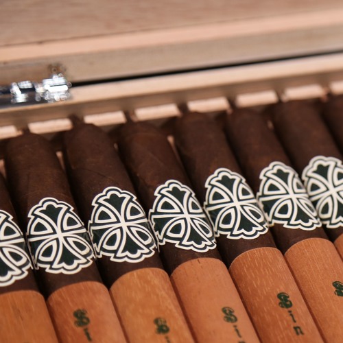 0068 - Steve Saka of Dunbarton Tobacco & Trust on Sin Compromiso, 2018 Cigar of the Year