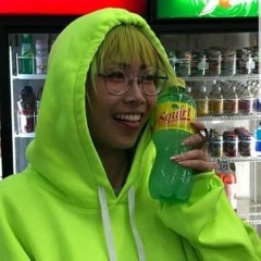 $ｑｕｉｒｔw/Grax