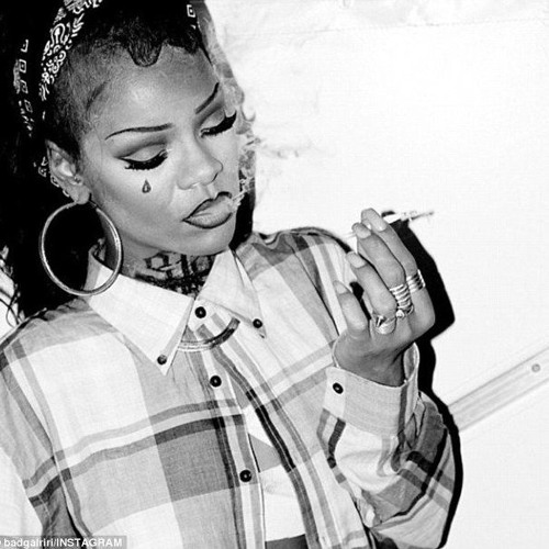 Disturbia (Kidd K Heavy Techno Remix) *deleted at 25k*
