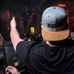 BASSFREQ- Put Ya Stamp On It (Bass Down Low BASSFREQ Mashup)