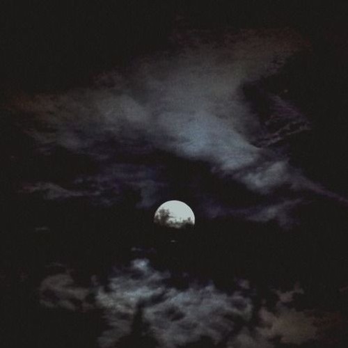 . أَكرِمنَا فِي المَعاشِ، وَالمَعَاد