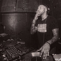 DJ MIKE-NICE - WEST COASTIN' (90s Gangsta Rap Mix)