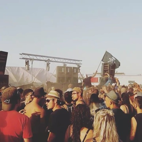 Tribe de Cagne (Live extract)