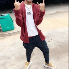 Hot Topic (Feat -Tray bills)