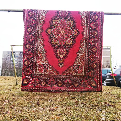 Pumping Dancers x Eastern European x Known Artist - Carpet Bass