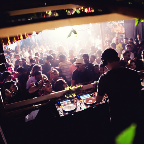 techno