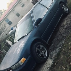 GRANDMAS CAR feat MOTT