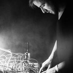 modular techno liveset @ home 01/2019 (free download)