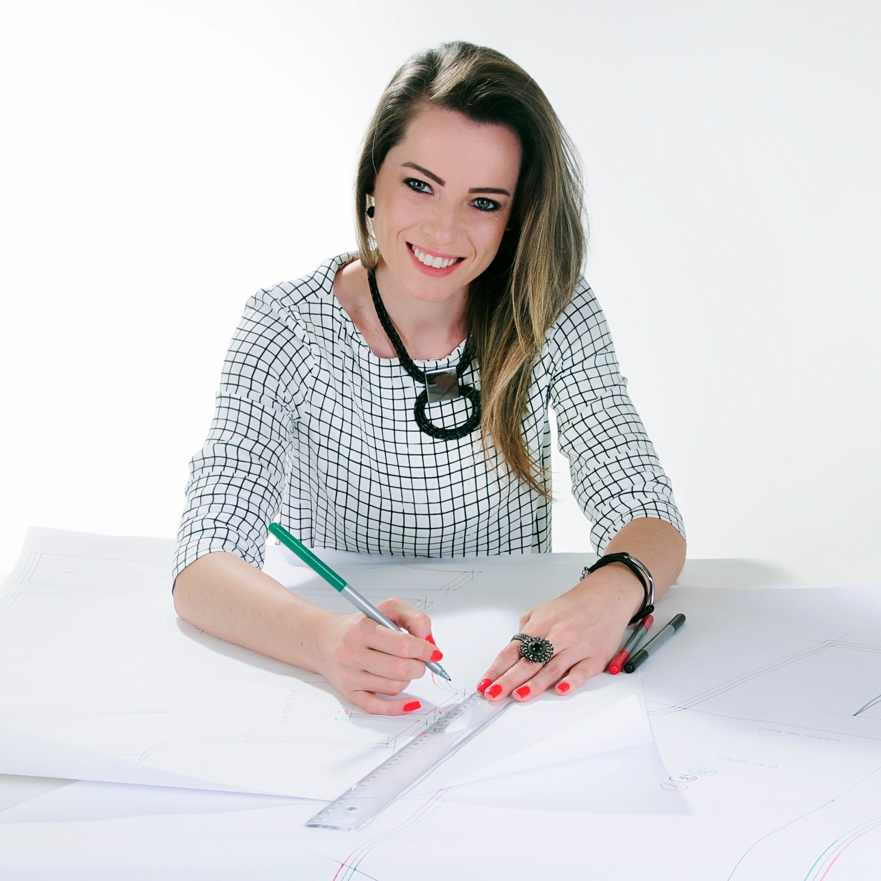 30 - GRADAÇÃO DE MOLDES: uma técnica para facilitar a vida de quem costura com Maísa Rasche episode artwork
