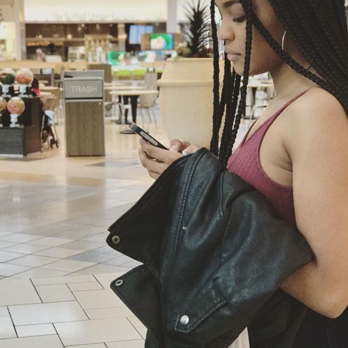 ERRYBODY MAD! WITCHA BROKE ASS