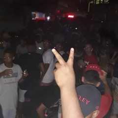 180 NA RETA E 120 NA CURTA OS MLK DA PRAINHA SO TEM PILOTO DE FUGA ( EDIT DJ R10 DE CAXIAS)