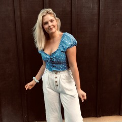 Makeyou Feel My Love  ( Duet with Gray Bartlett & his Guitar)