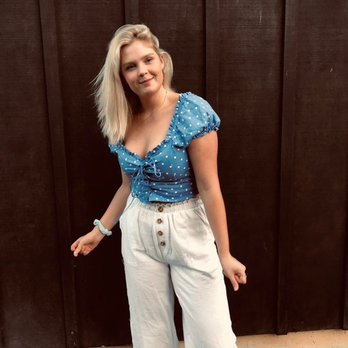 Makeyou Feel My Love  ( Duet with Gray Bartlett & his Guitar)