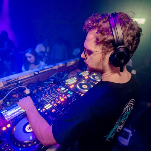 Josh Butler - 8bit DJ mix