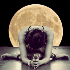 Yoga Set 00003: Moonflow
