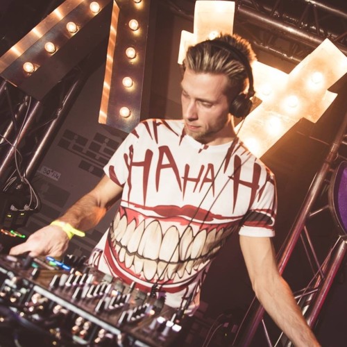 Stream Philipp The HKR John Reed Fitness Leipzig by HouseKaspeR