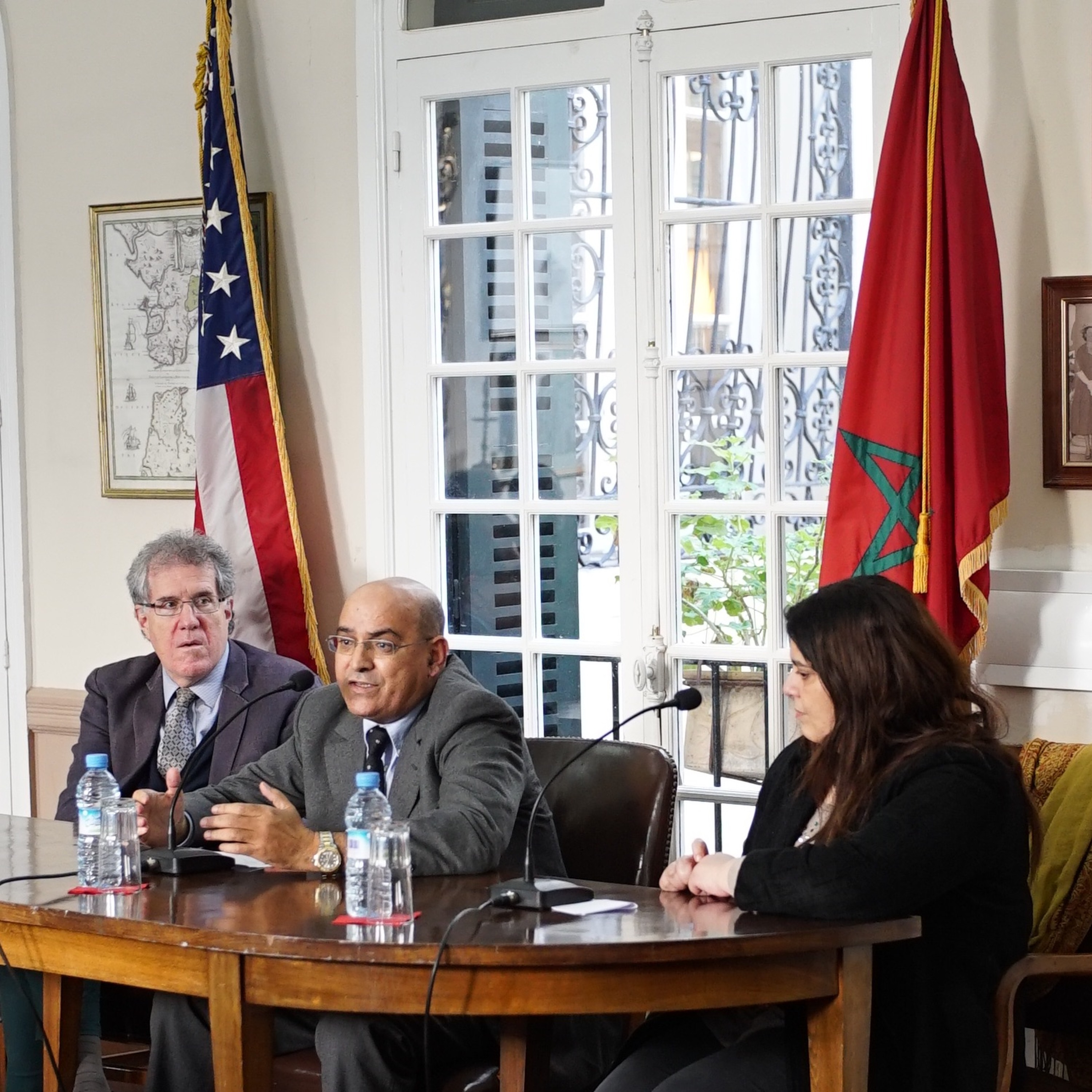 Dr. Hassan Aourid; Les Fondements Institutionnels du Maroc Traditionnel : Makhzen, Zaouias, Tribus.