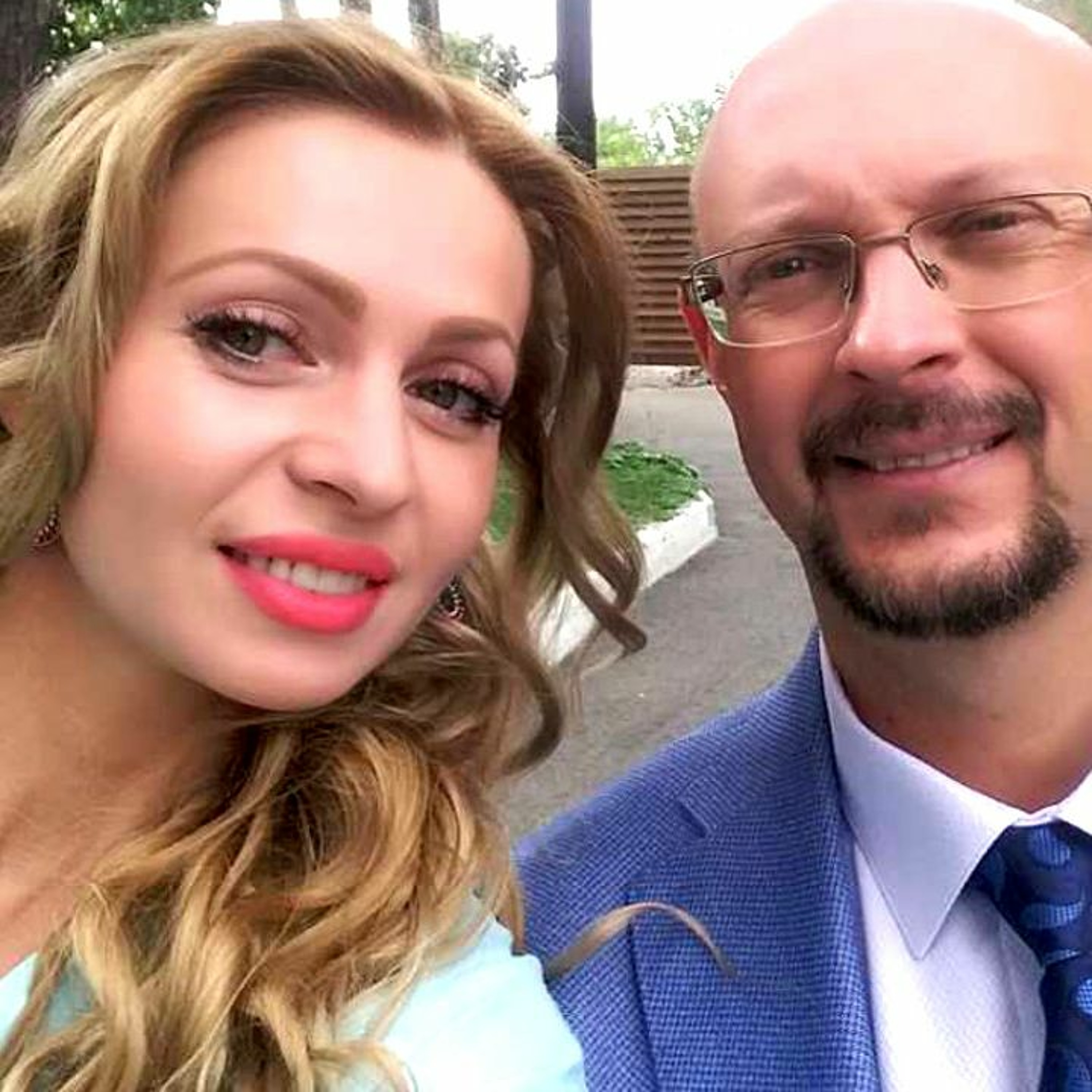 Gregory et Vita : Un Couple Belgo-Ukrainien formé par le CQMI episode artwork