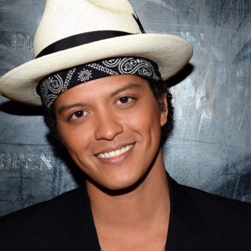 Does Bruno Mars Is Gay