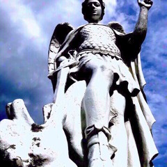 Everyone’s Gone to the Moon (Jonathan King)