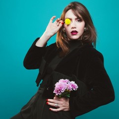 Sofia Portanet - Free Ghost