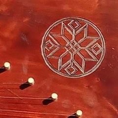 Таццяна Ячная, Алесь Чумакоў. У гарах трашчаць марозы / Nos Galan/Deck the Hall