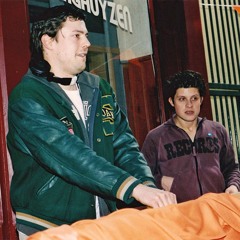 Melon & San Proper - Zwiele Doephouse 01