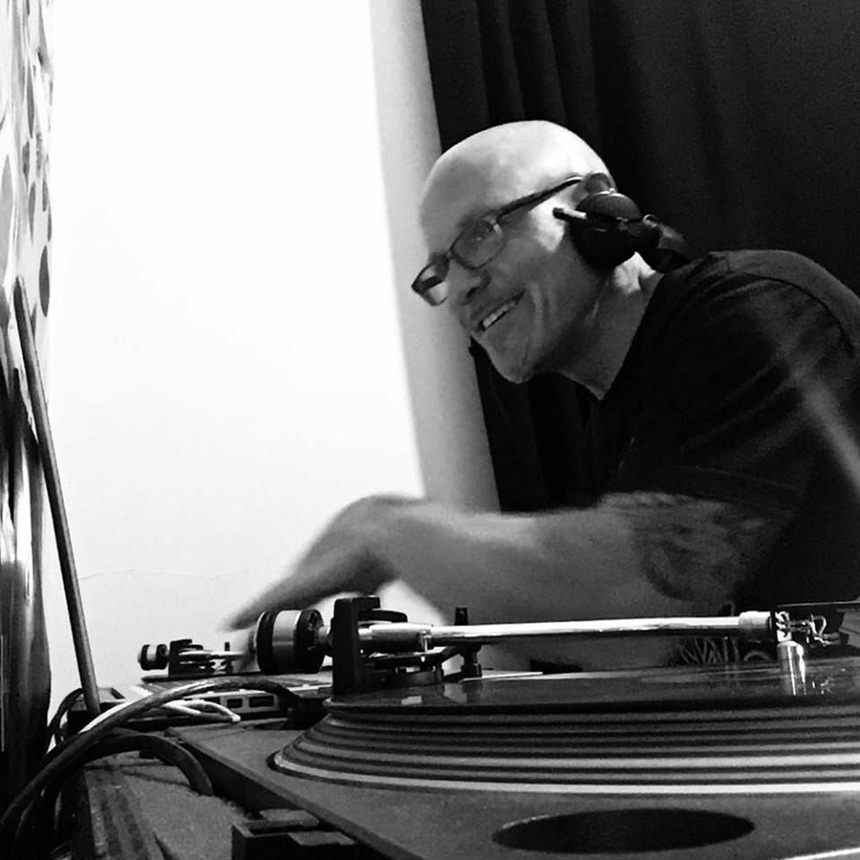 nudiscodeepdiscoedits episode artwork