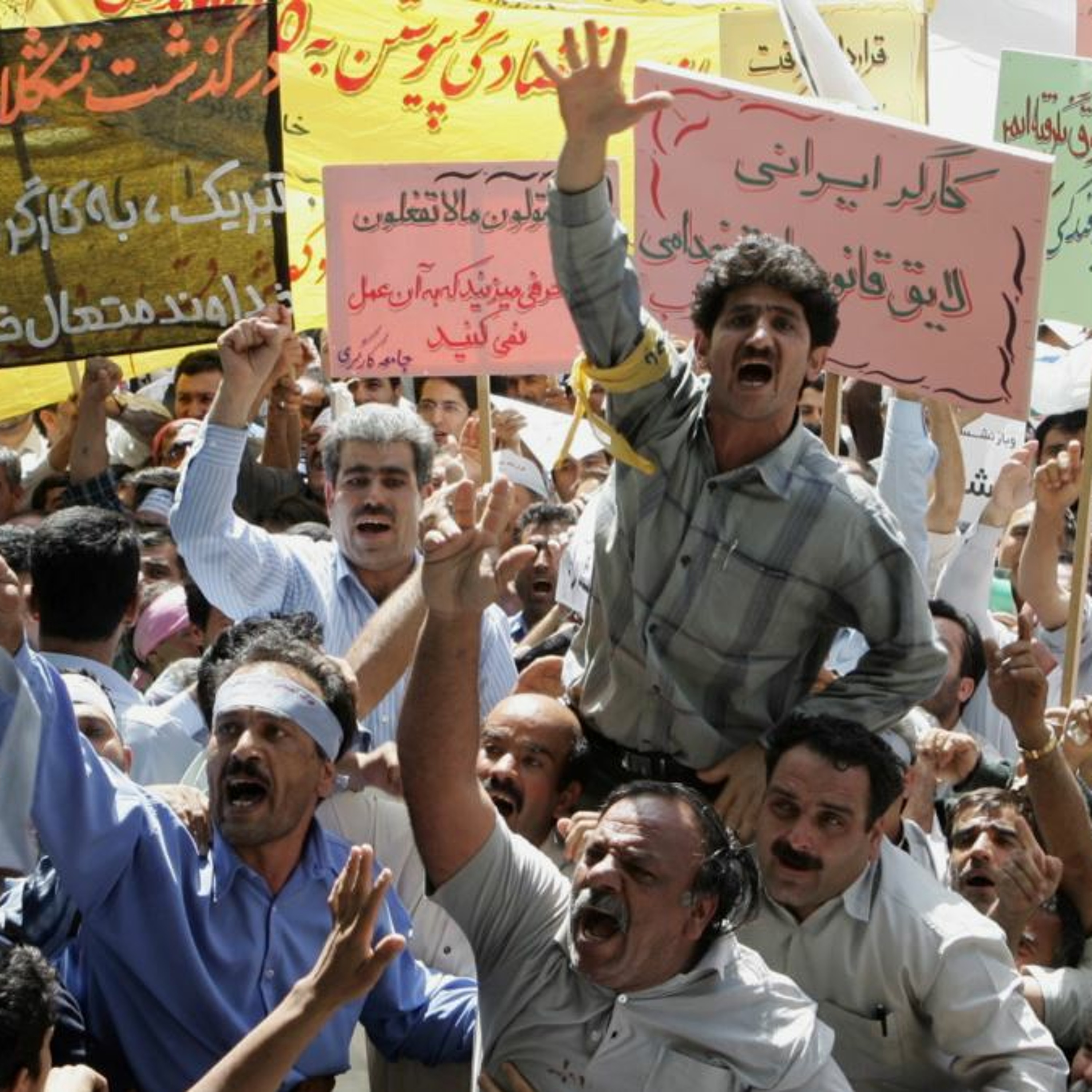 «انقلاب مستضعفان» با کارگران چه کرد؟