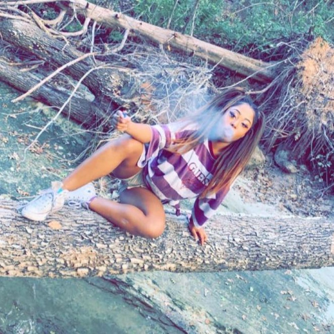Stream Beach Slay (Feat. XavierOldSoul) by HOLLYWOOD HIPPIE | Listen ...