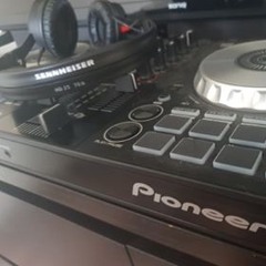 THE CRACKER MIX #4 (MIKEZ 2019)