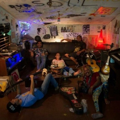 The paps - hari yang panjang