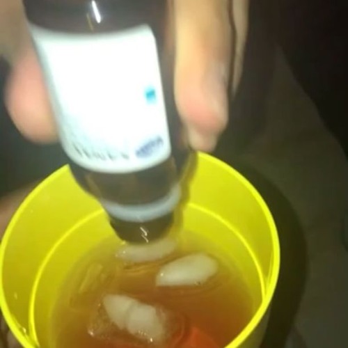 RaisWbr - WOH (Prod. Mido.Evsn)