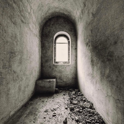 PREMIERE BDT04 [Darse & Kaiser - Outcries] Obseqvivm Records