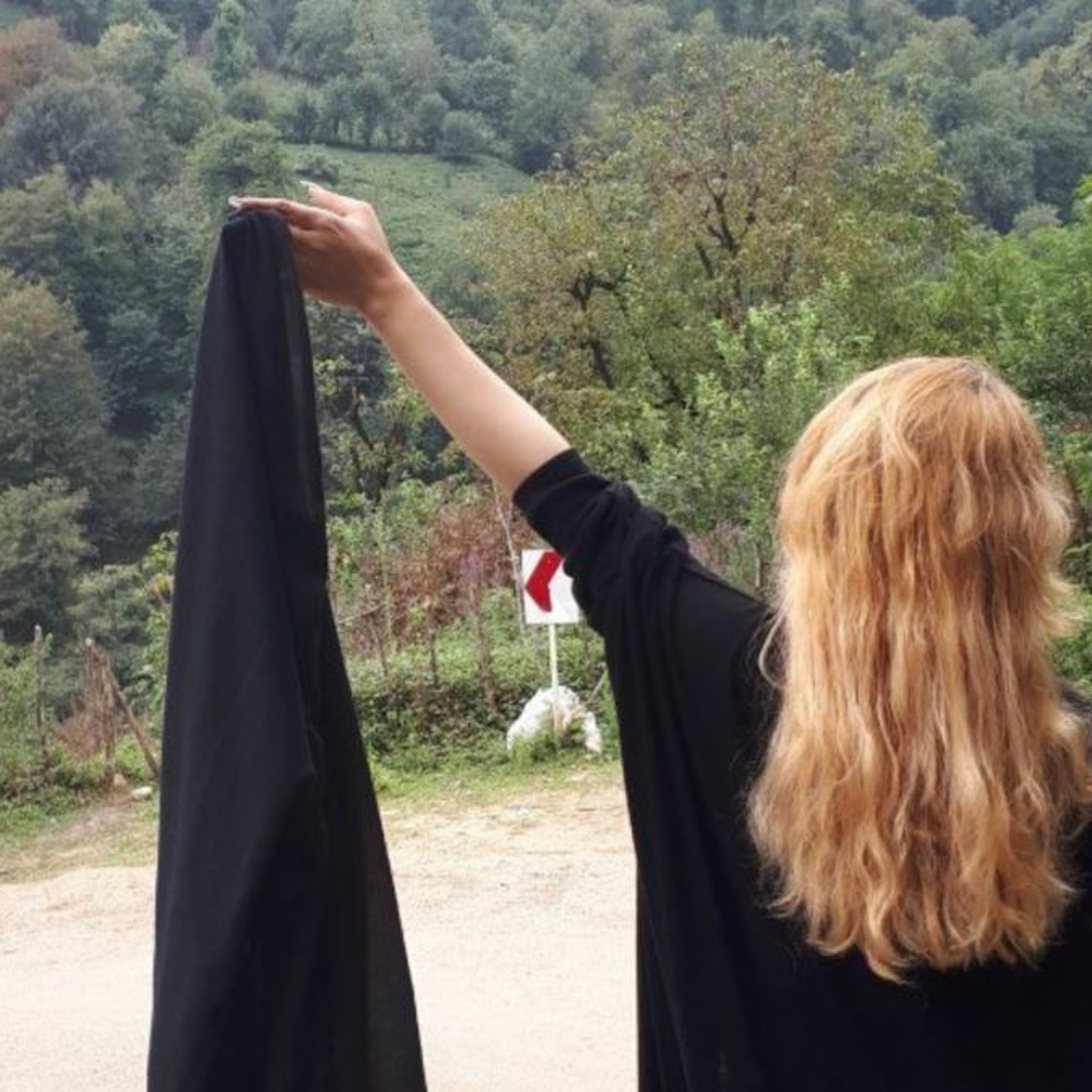 ساعت ششم - حجاب چقدر مساله است؟
