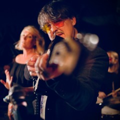 Kids In America (Kim Wilde cover)