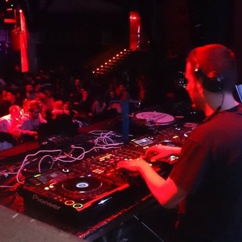 << DR.GONZO >> - { XTRAPODCAST #8# } - // ONLY VINYL //