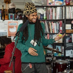 Phony Ppl - One Man Band. (NPR Tiny Desk Concert)