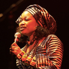 Oumou Sangare – Ah Ndiya