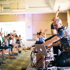 142 / "You're Here for a Reason" Yoga Class w/ Chelsey Korus Oahu 2019