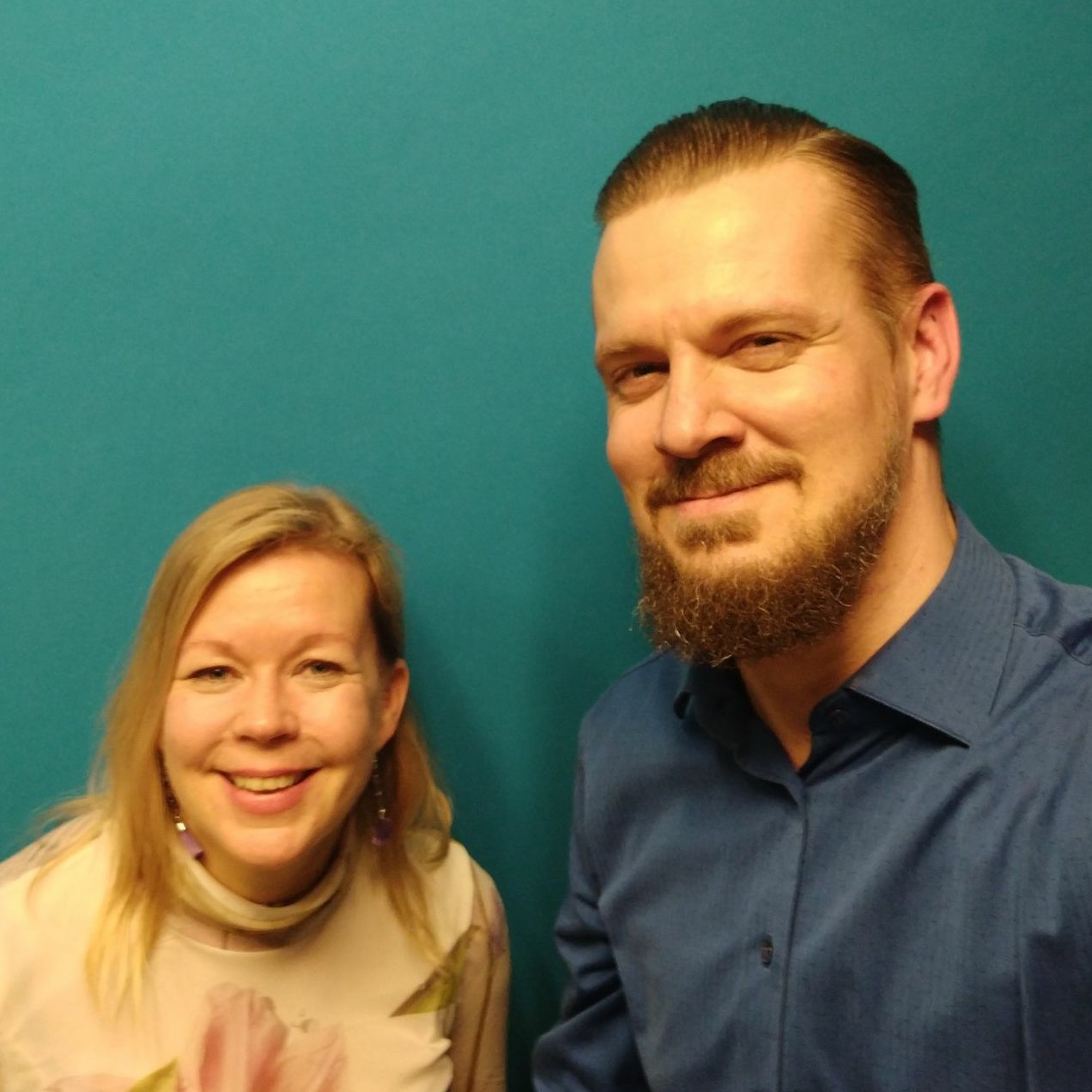 Elina Hirvonen - lukeminen levottomina aikoina