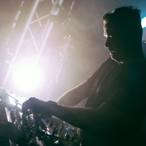 Paul Thomas Presents UV Radio 075