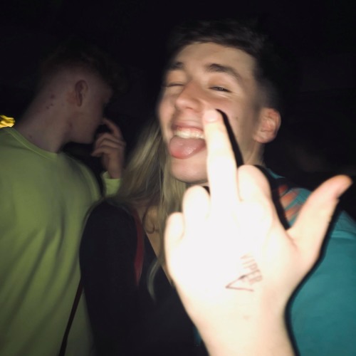 d&b