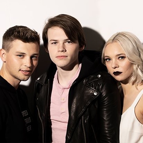 Stream episode Taylor Hickson and Darren Mann on their new movie