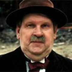 nu sitter jag på sten-åke cederhök